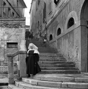 Ada Ardessi,  San Vincenzo,Croazia, 1963, ph. courtesy Isisuf